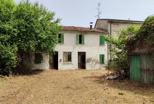 casa semindipendente in vendita a Poggio Rusco in zona Stoppiaro