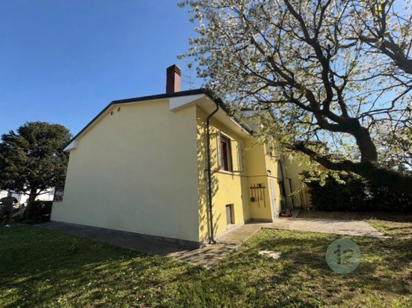 casa indipendente in vendita a Poggio Rusco