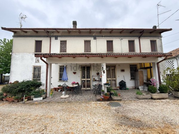 casa indipendente in vendita a Poggio Rusco