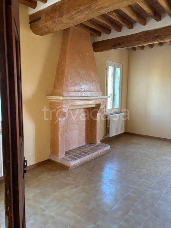 casa indipendente in vendita a Poggio Rusco in zona Agnolo