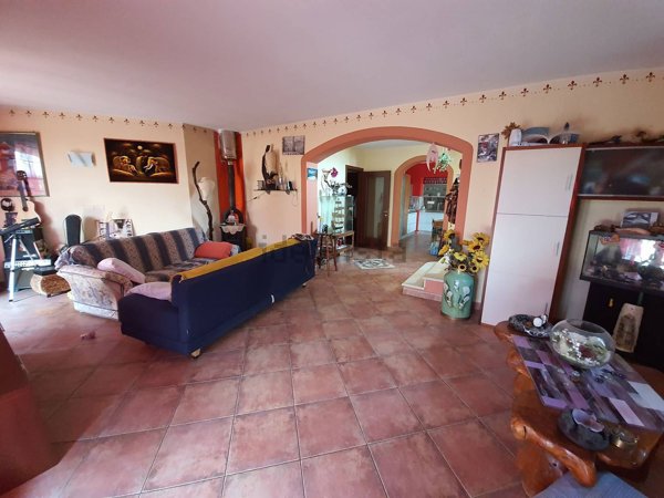 casa indipendente in vendita a Pomponesco