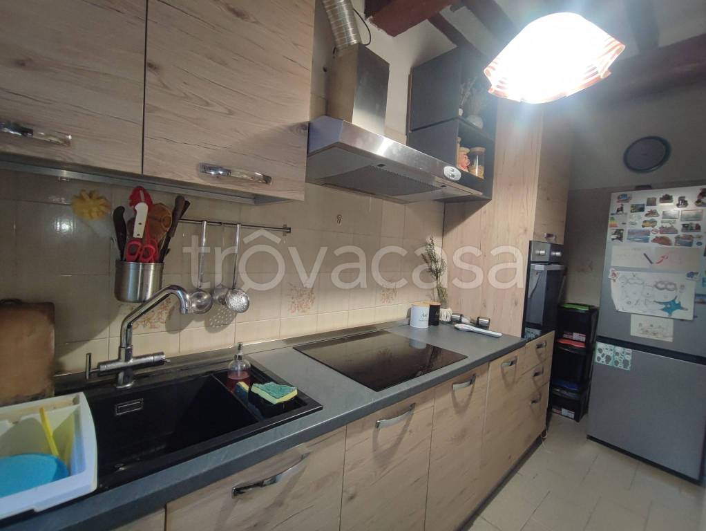 casa indipendente in vendita a Pomponesco