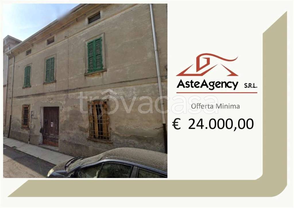 casa indipendente in vendita a Pomponesco