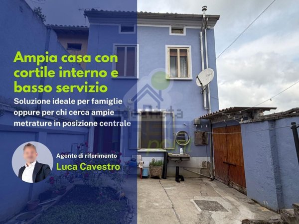 casa indipendente in vendita a Pomponesco