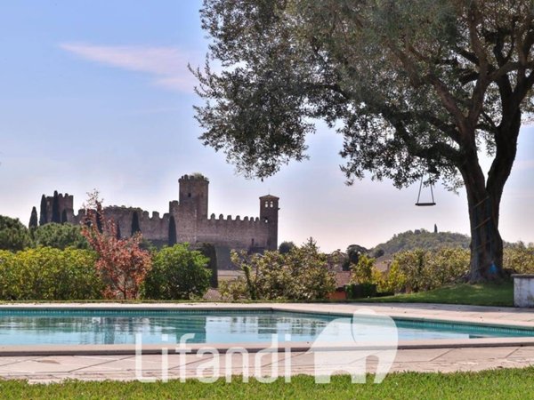 casa indipendente in vendita a Ponti sul Mincio