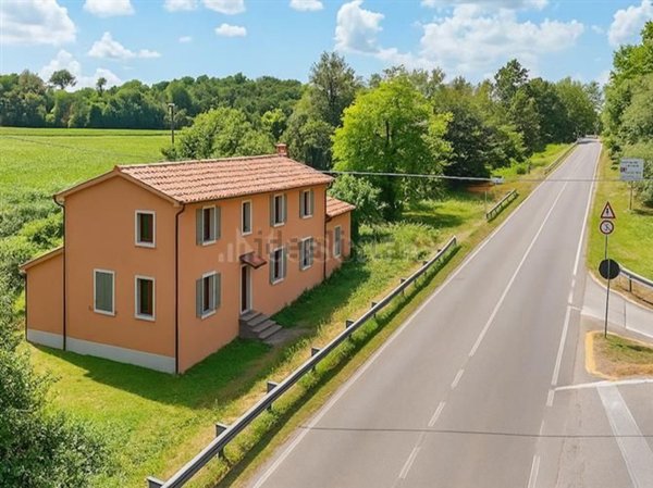 casale in vendita a Ponti sul Mincio