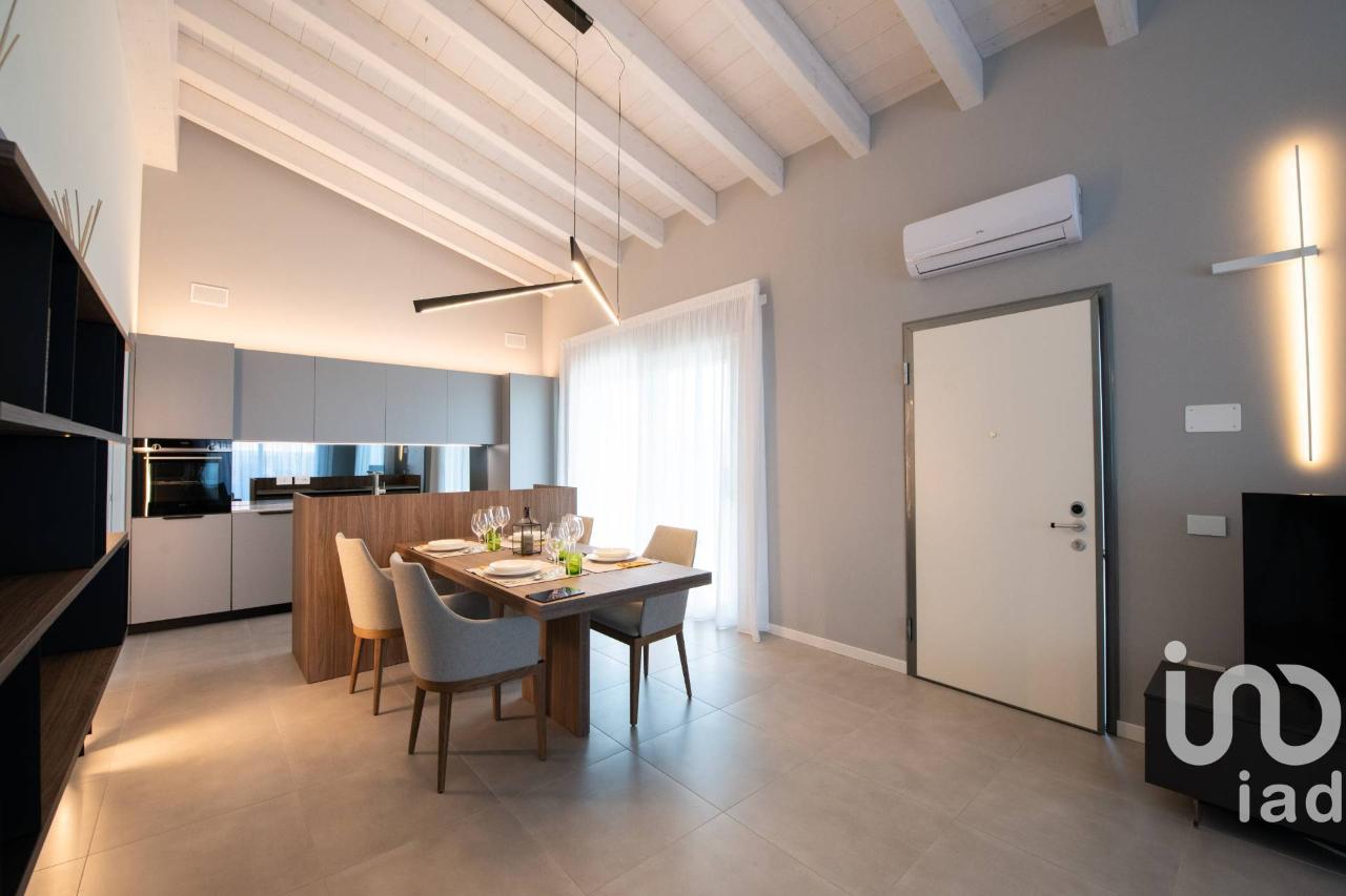 casa indipendente in vendita a Ponti sul Mincio