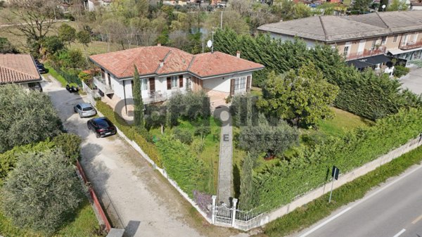 casa indipendente in vendita a Ponti sul Mincio