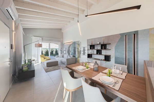 casa indipendente in vendita a Ponti sul Mincio