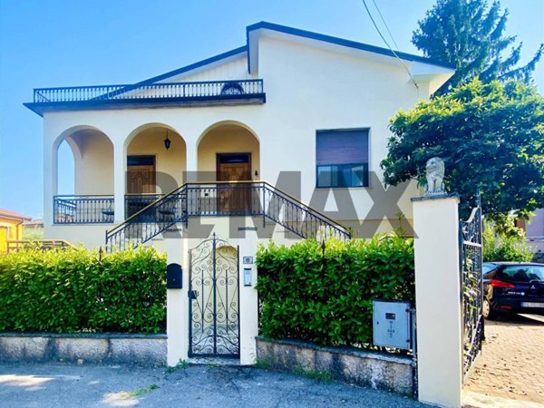 casa indipendente in vendita a Ponti sul Mincio