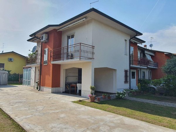 casa indipendente in vendita a Porto Mantovano