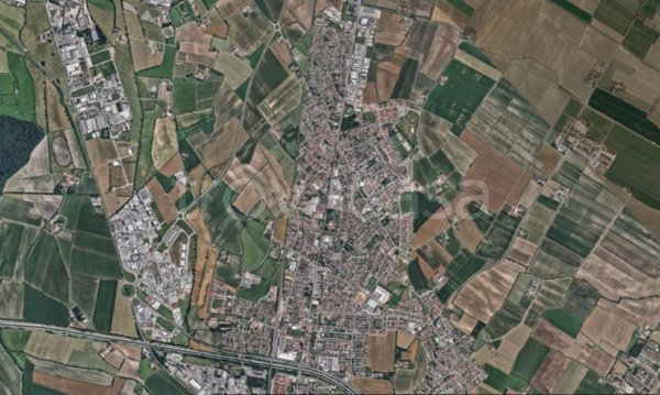 locale commerciale in vendita a Porto Mantovano in zona Sant'Antonio