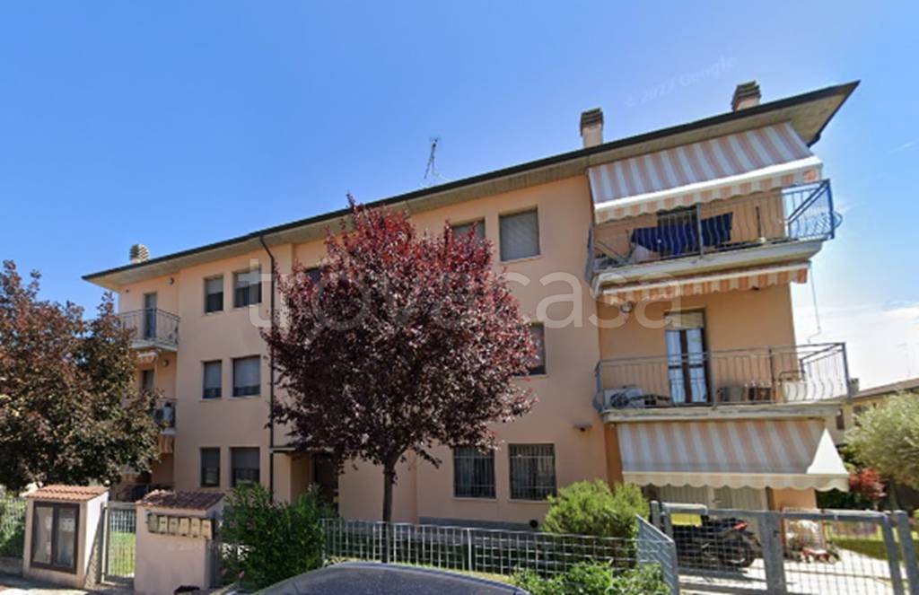 appartamento in vendita a Porto Mantovano in zona Sant'Antonio