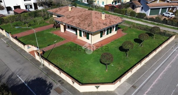 casa indipendente in vendita a Porto Mantovano
