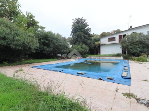 casa indipendente in vendita a Porto Mantovano