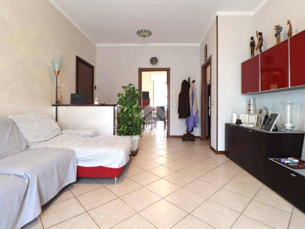appartamento in vendita a Porto Mantovano in zona Sant'Antonio