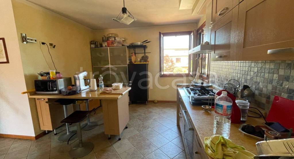 casa indipendente in vendita a Porto Mantovano