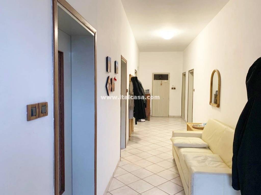 casa indipendente in vendita a Porto Mantovano in zona Sant'Antonio