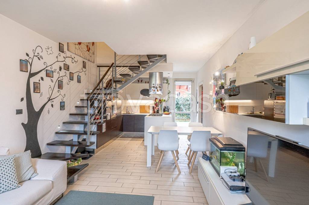 casa indipendente in vendita a Porto Mantovano