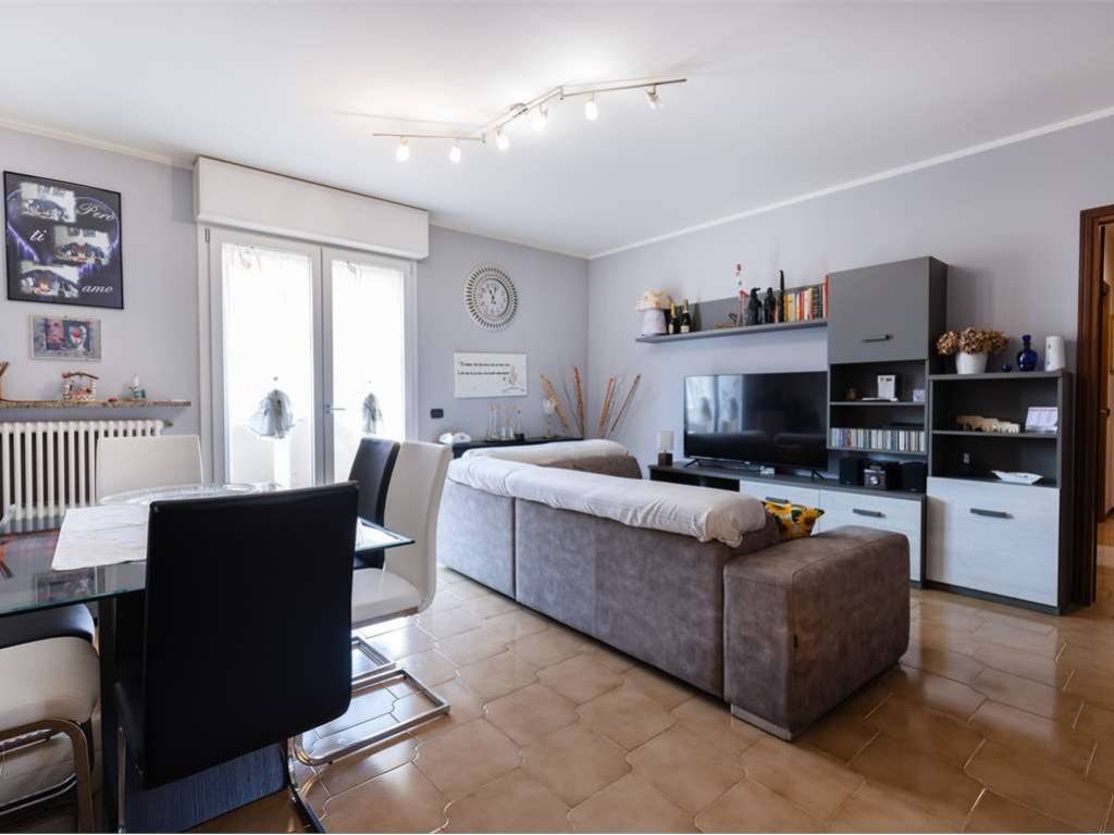 appartamento in vendita a Porto Mantovano in zona Bancole