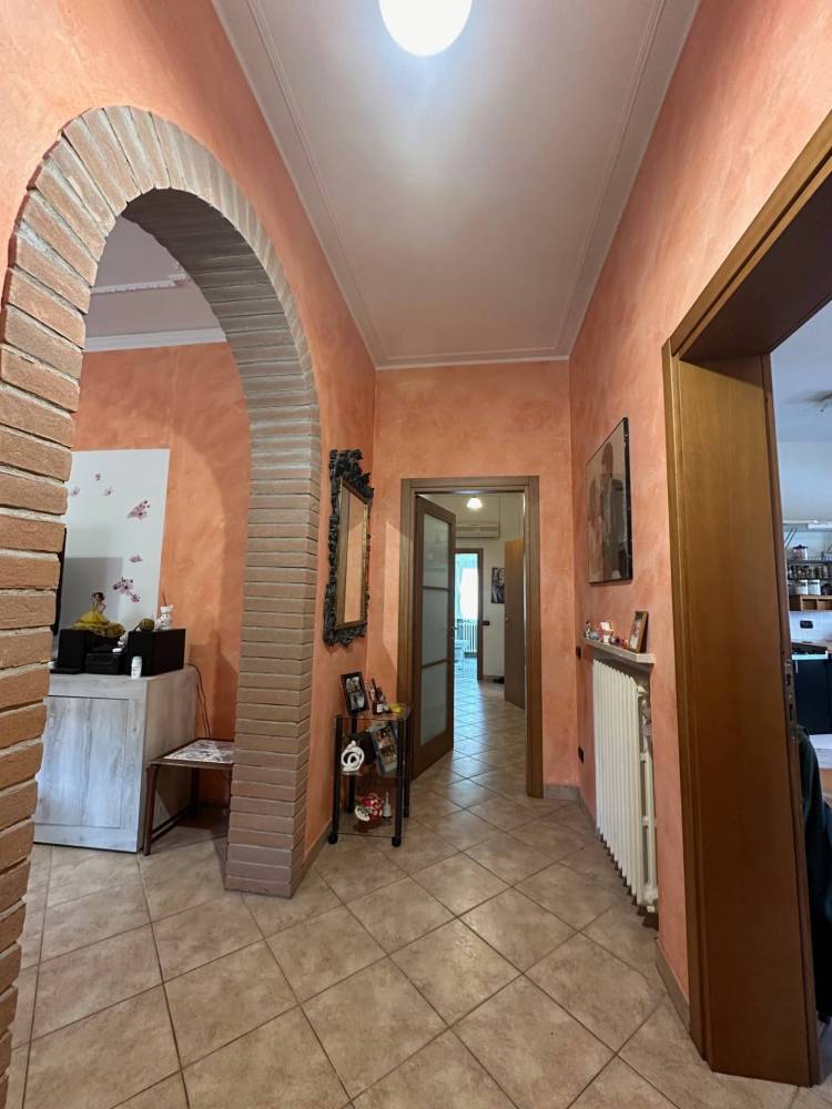casa indipendente in vendita a Porto Mantovano in zona Sant'Antonio