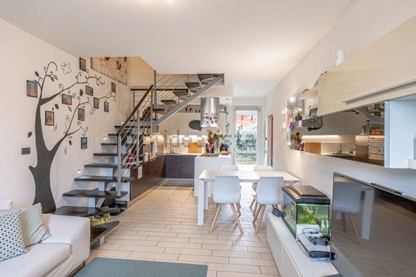 casa indipendente in vendita a Porto Mantovano