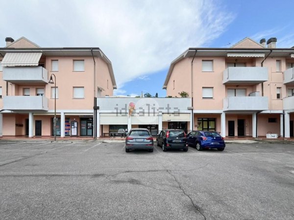 negozio in vendita a Porto Mantovano