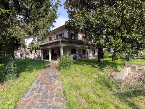 casa indipendente in vendita a Porto Mantovano in zona Mantovanella