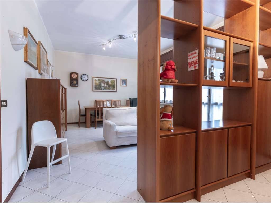 appartamento in vendita a Porto Mantovano in zona Sant'Antonio
