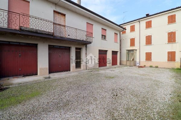 casa indipendente in vendita a Porto Mantovano