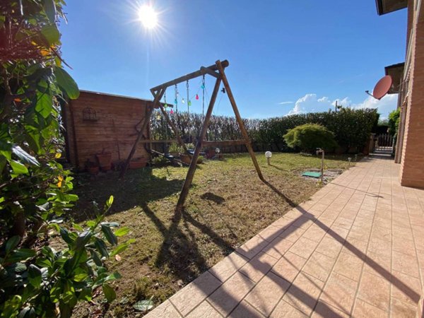 appartamento in vendita a Porto Mantovano in zona Sant'Antonio