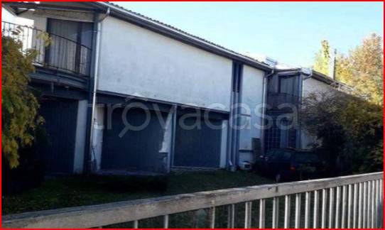 villa in vendita a Porto Mantovano in zona Sant'Antonio