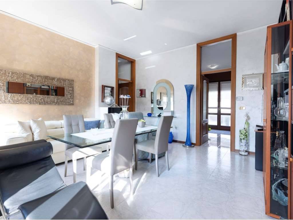 appartamento in vendita a Porto Mantovano in zona Sant'Antonio