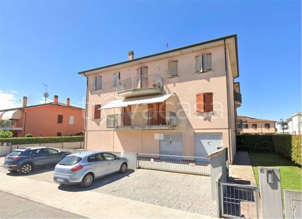 appartamento in vendita a Porto Mantovano in zona Sant'Antonio