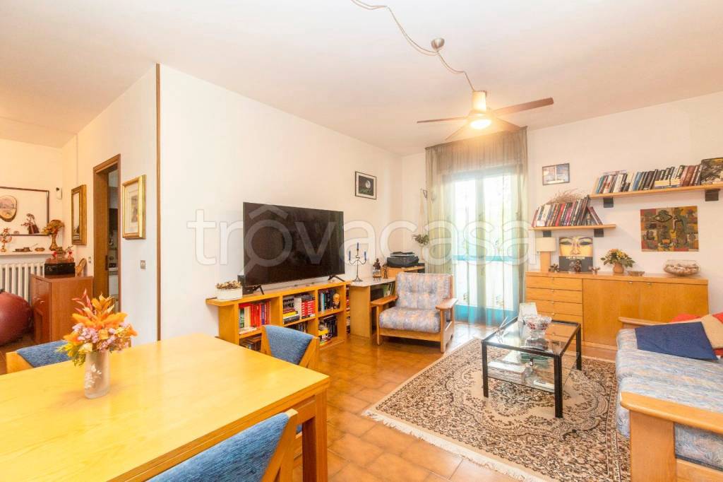 casa indipendente in vendita a Porto Mantovano in zona Sant'Antonio