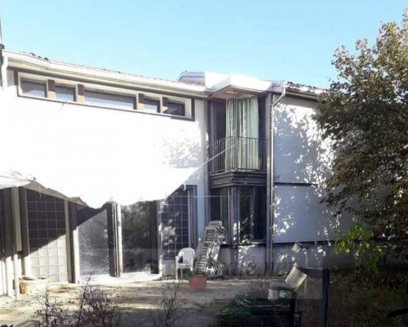 casa indipendente in vendita a Porto Mantovano in zona Sant'Antonio