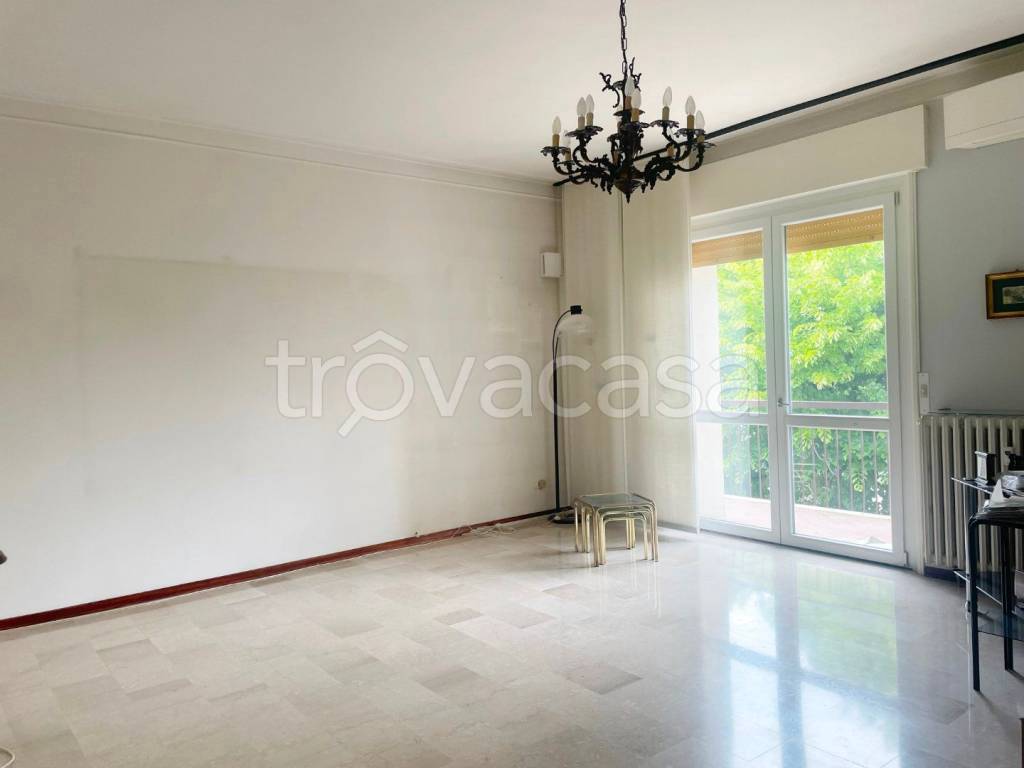 appartamento in vendita a Porto Mantovano in zona Sant'Antonio