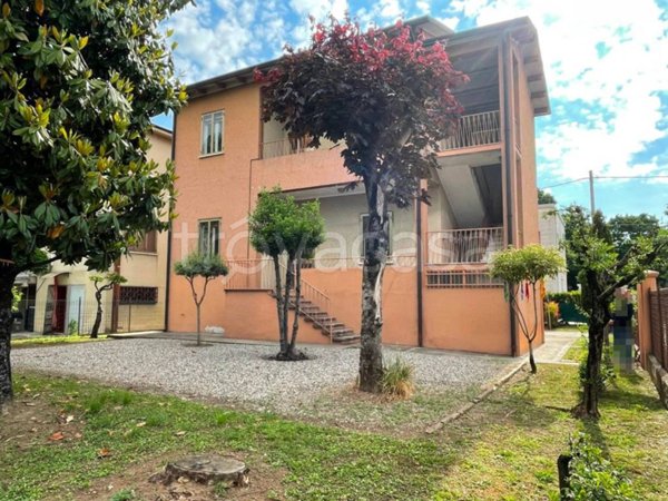 casa indipendente in vendita a Porto Mantovano in zona Sant'Antonio
