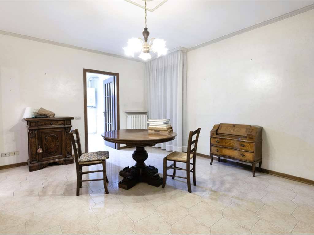 appartamento in vendita a Porto Mantovano in zona Sant'Antonio