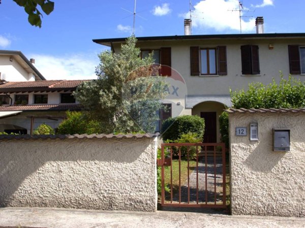 casa indipendente in vendita a Porto Mantovano in zona Sant'Antonio