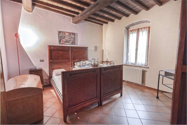casa indipendente in vendita a Porto Mantovano in zona Soave