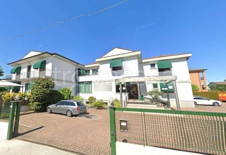 appartamento in vendita a Porto Mantovano in zona Sant'Antonio