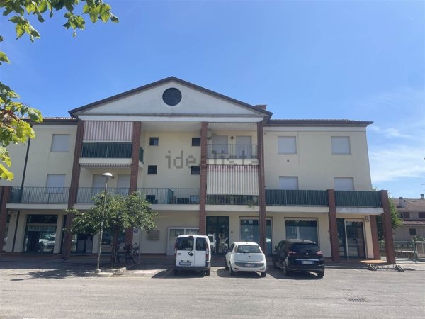 appartamento in vendita a Porto Mantovano in zona Bancole