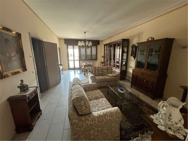 appartamento in vendita a Porto Mantovano in zona Sant'Antonio