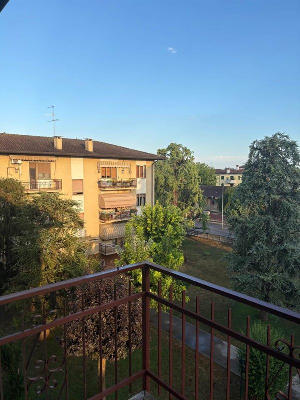 appartamento in vendita a Porto Mantovano in zona Sant'Antonio