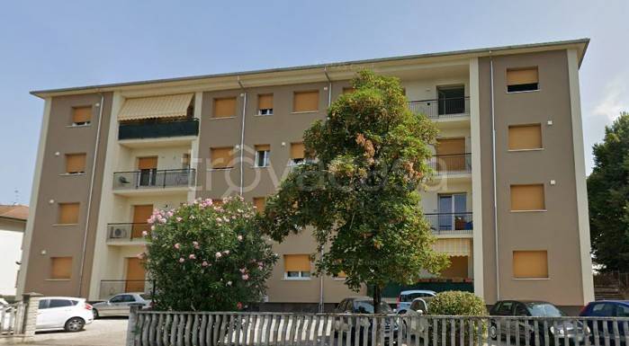 appartamento in vendita a Porto Mantovano in zona Sant'Antonio
