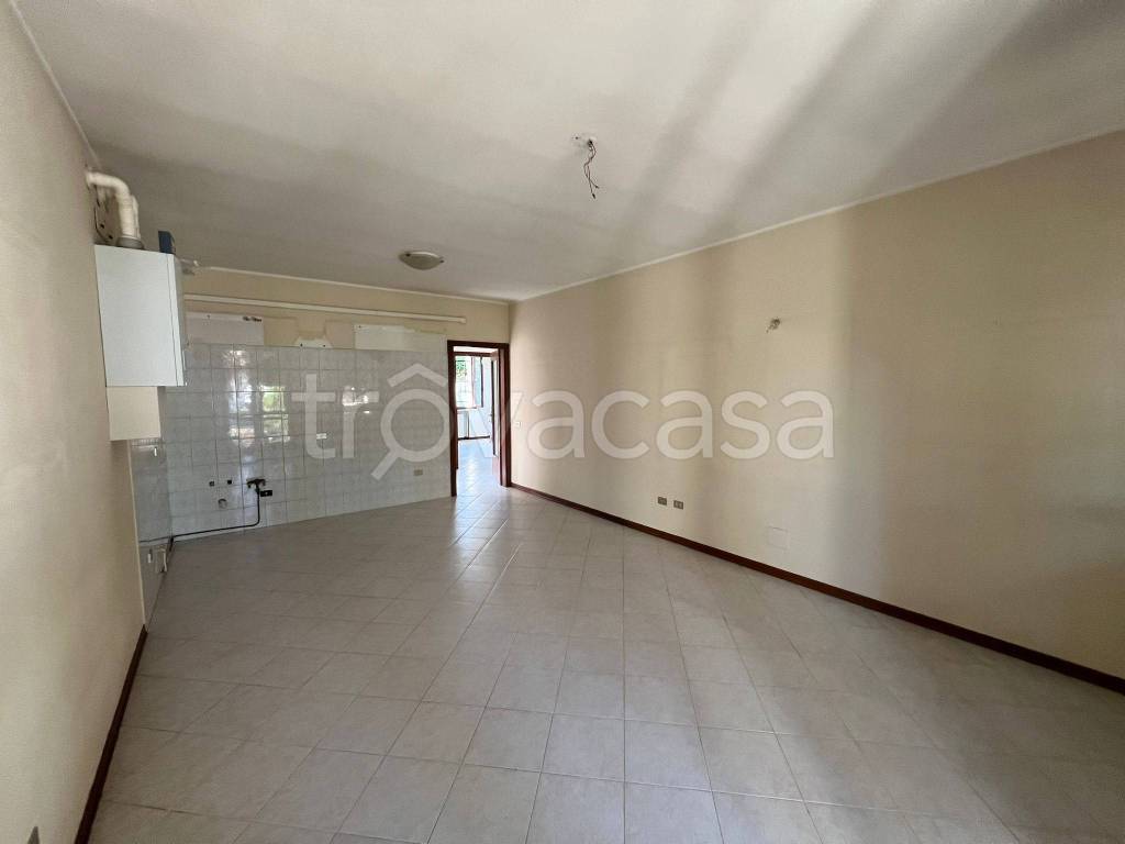 casa indipendente in vendita a Porto Mantovano in zona Sant'Antonio