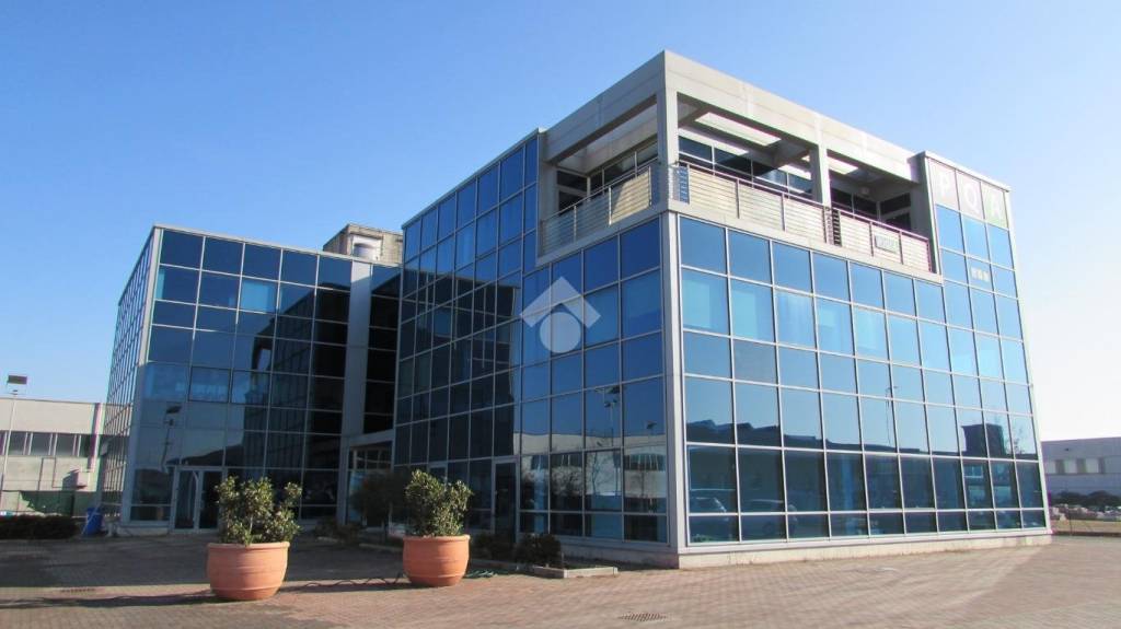 ufficio in vendita a Porto Mantovano in zona Sant'Antonio