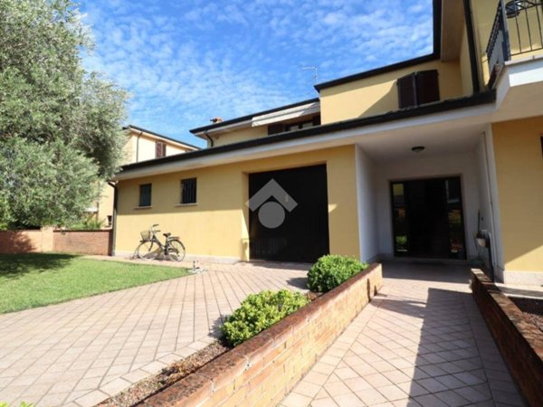 appartamento in vendita a Porto Mantovano in zona Sant'Antonio