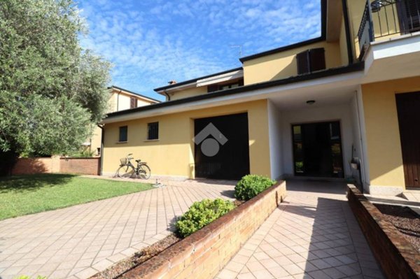 appartamento in vendita a Porto Mantovano in zona Sant'Antonio